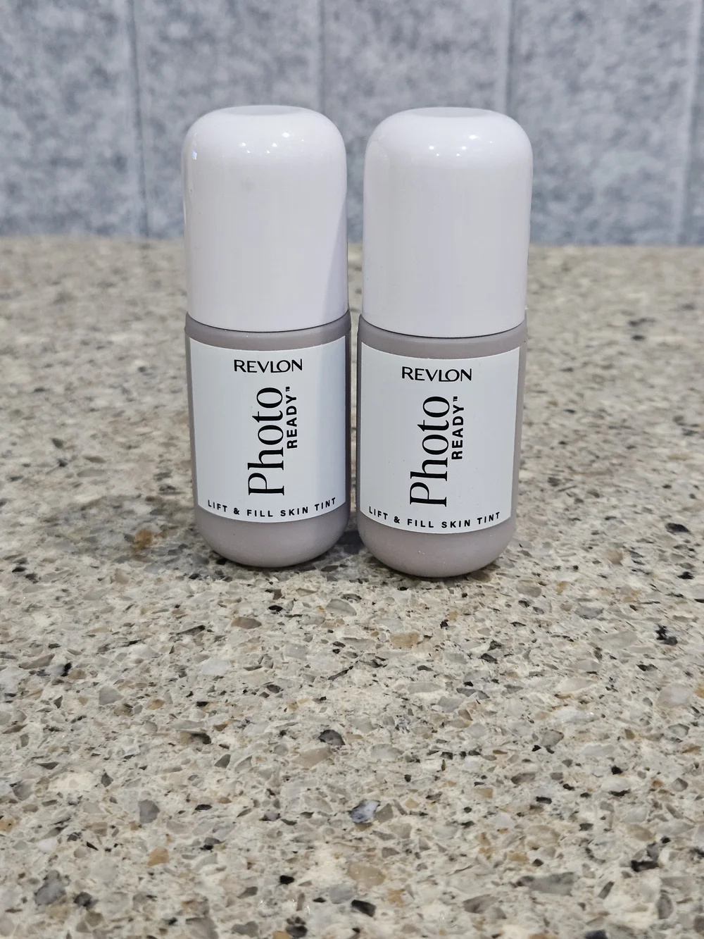 Revlon PhotoReady Lift Fill Skin Tint Foundation with Sheer Buildable Co #160